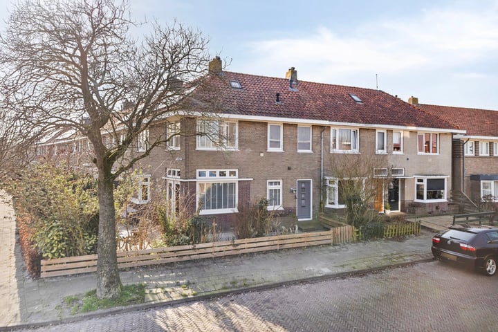 Photo of property de Bourbonstraat 40, Sneek
