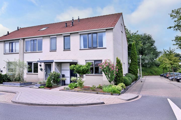 Photo of property De Braam 11, Deventer