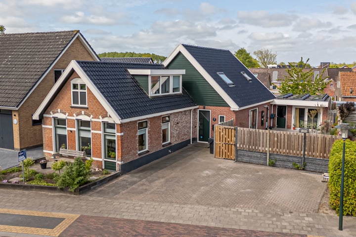 De Buorren 18 in Easternijtsjerk