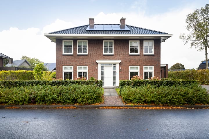 De Dellen 35 in Surhuisterveen