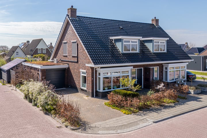 Photo of property De Dobbe 13, Easternijtsjerk
