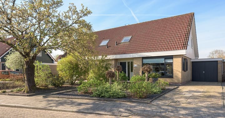 De Finne 27 in Menaam