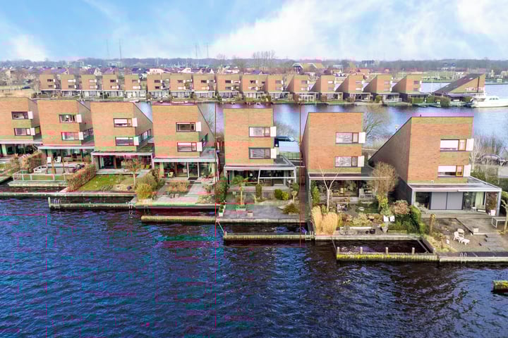 Photo of property De Fluessen 30, Leeuwarden