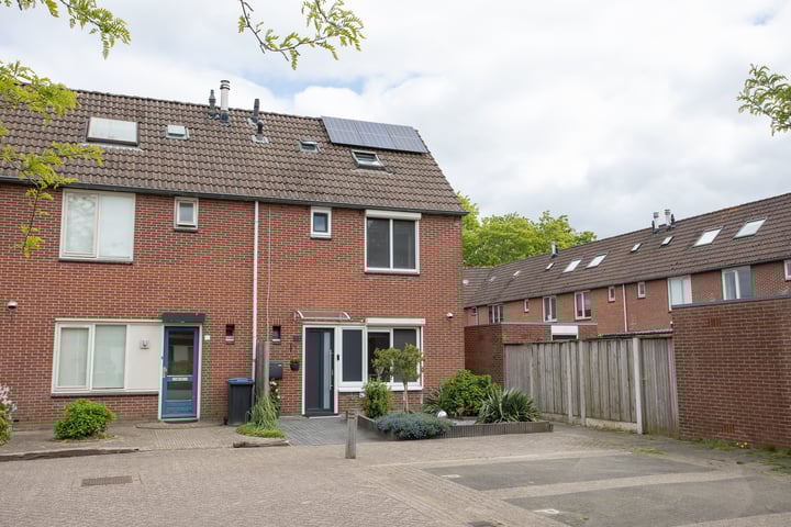 De Fuut 12 in Almelo
