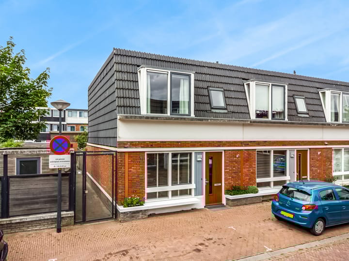 De Genestetstraat 99 in Leiden photo
