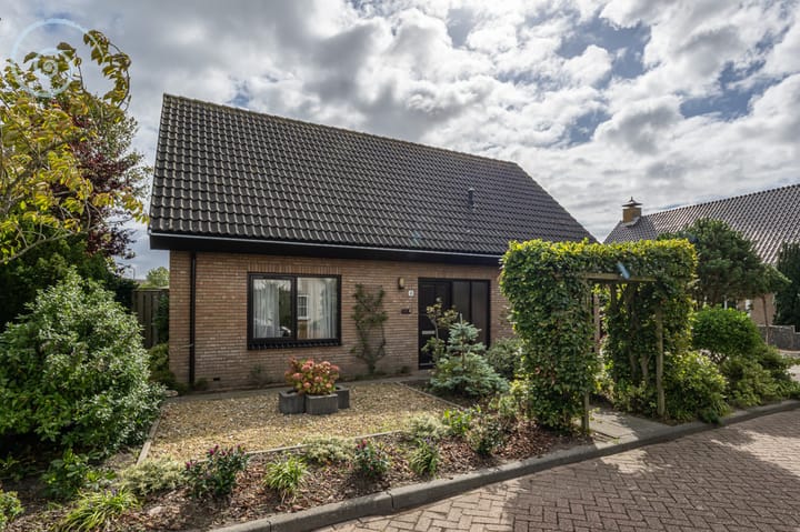 Photo of property De Gracht 4, Ouddorp