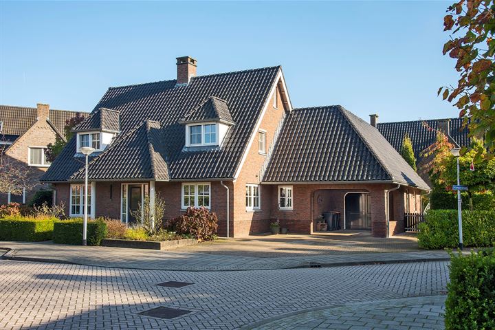 De Gruttenmaat 21 in Reutum