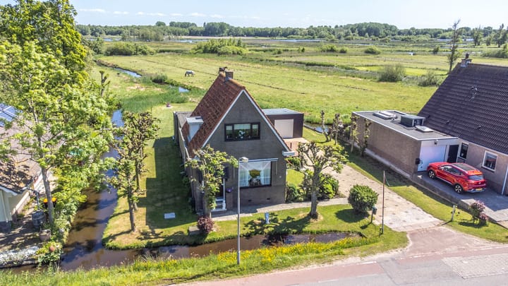 Photo of property De Haal 90, Oostzaan