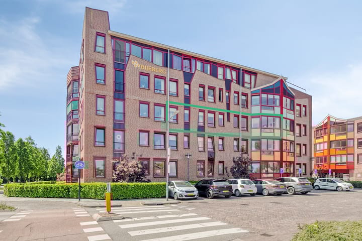 Photo of property De Heus Plein 10, Barneveld