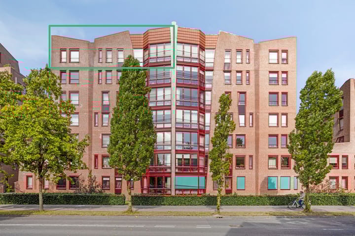 Photo of property De Heus Plein 47, Barneveld