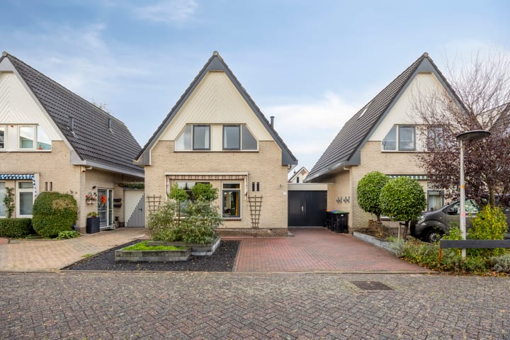 De Hoefslag 7 in Dronten