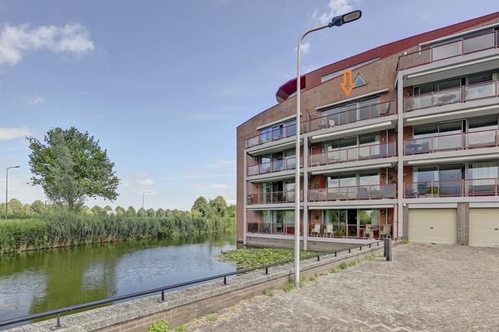 Photo of property De Hoge Bogerd 165, Hendrik-Ido-Ambacht