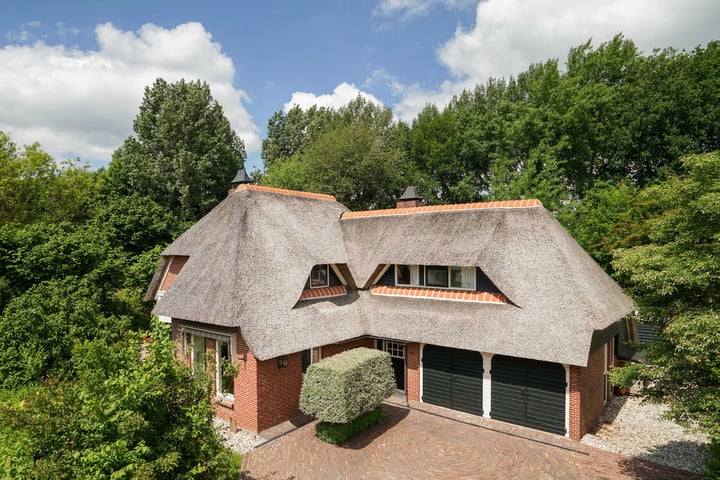 Photo of property De Holtmaden 15, Hoogeveen