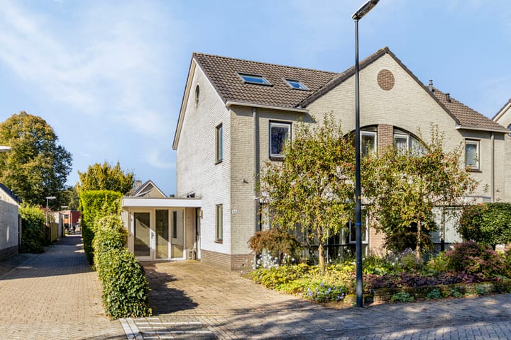 De Jagershuizen 86 in Apeldoorn foto