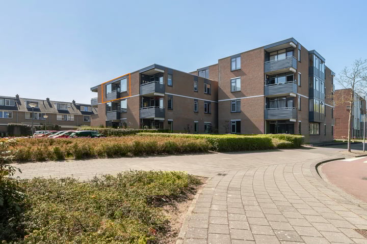 Photo of property De Jagerweg 40, Dordrecht