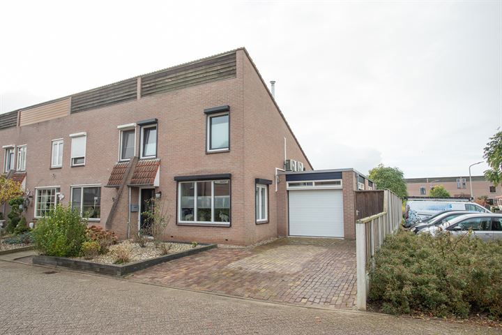 De Karekiet 12 in Almelo