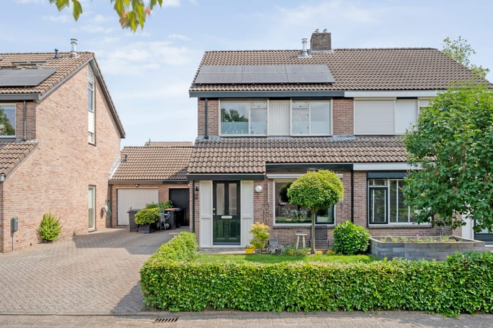 De Karekiet 44 in Vriezenveen
