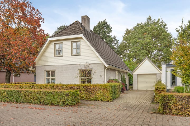 Photo of property De Kattenberg 25, Bergeijk