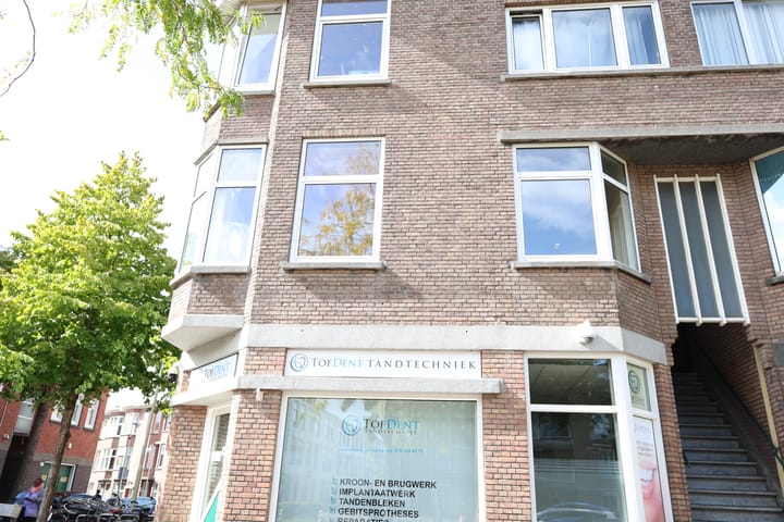 De la Reyweg 97 in 's-Gravenhage foto