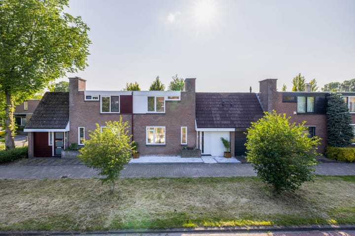 De lange akker 2 in Zwaag