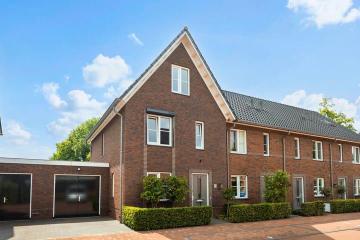 De Leuremaat 8 in Wekerom