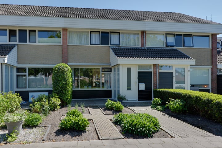 De Merel 17 in Surhuisterveen