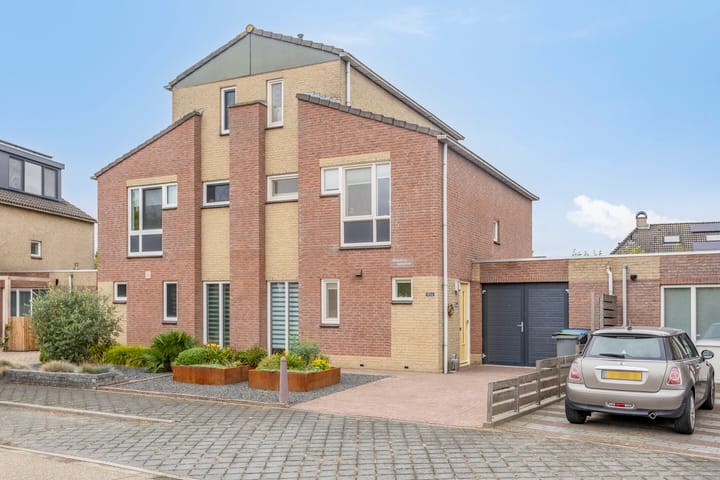 de Meren 1026 in Wijchen