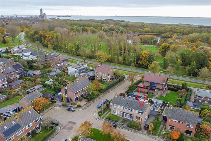 De Mey van Streefkerklaan 3 in Vlissingen