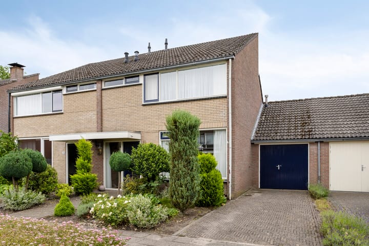 De Patrijs 19 in Vriezenveen