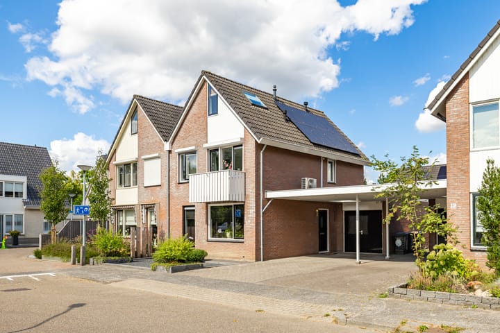 Photo of property De Patrijs 21, Almelo