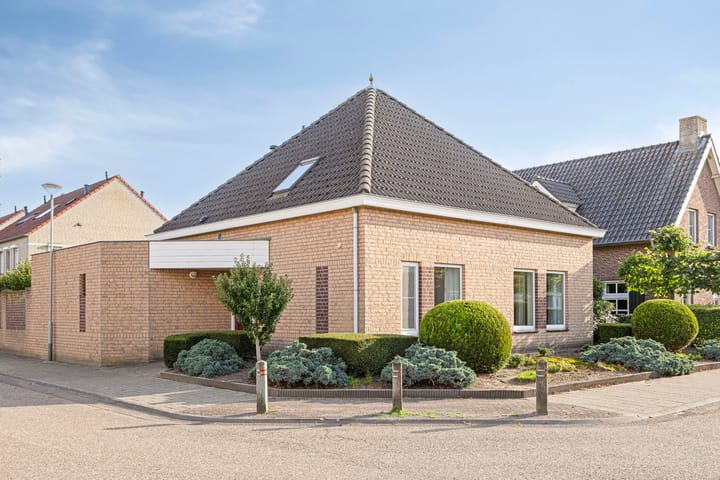 Photo of property De Patrijs 9, Meerlo