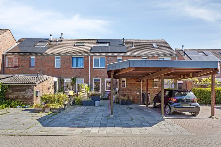 De Populieren 18 in Bedum
