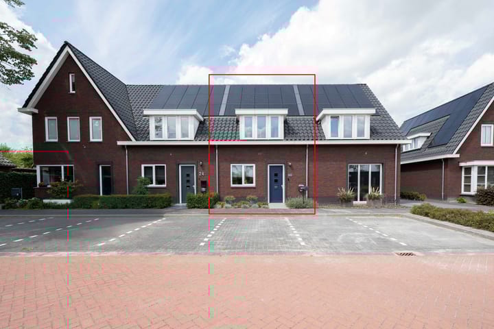 De Reuzelaar 22 in Hoeven