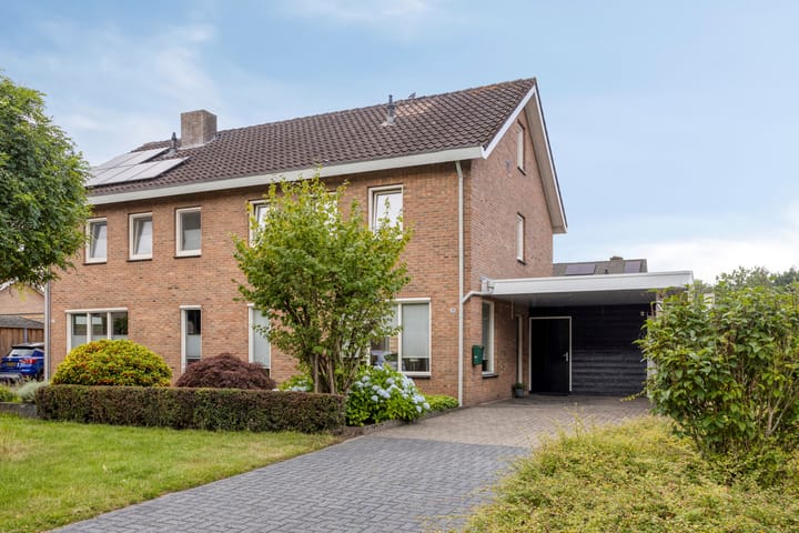 Photo of property de Roerdomp 39, Denekamp