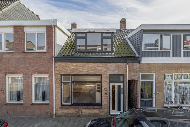 De Ruijterstraat 42 in Den Helder