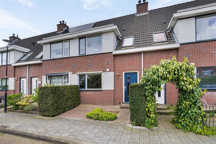 De Ruyterstraat 14 in Bunschoten-Spakenburg