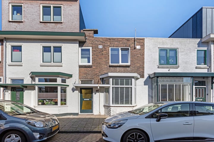 Photo of property De Ruyterstraat 80, IJmuiden