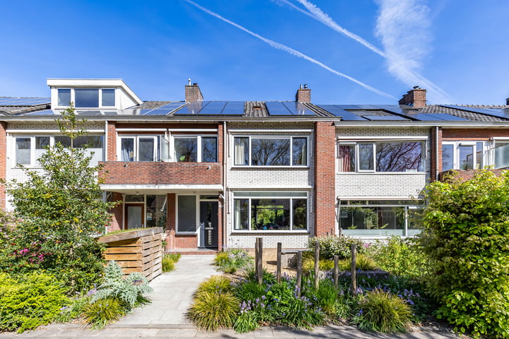 Photo of property De Savornin Lohmanlaan 68, Groningen
