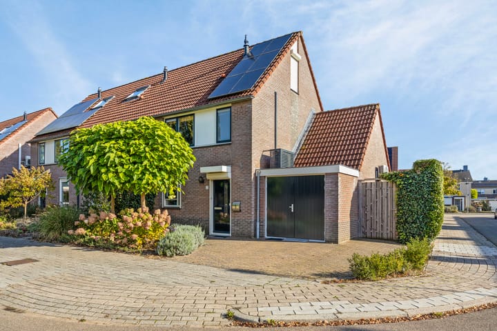 De Savornin Lohmanstraat 2 in Brummen