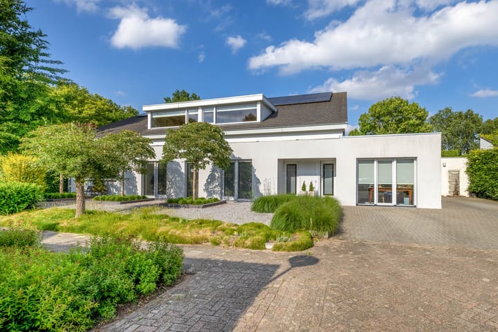 De Scheifelaar 14 in Veghel