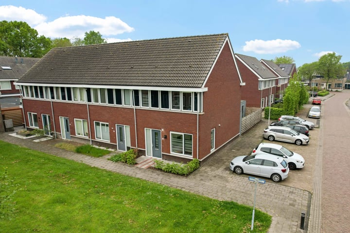 Photo of property De Skeauwen 8, Ureterp
