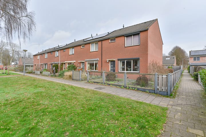 De Stobbe 60 in Nieuw-Weerdinge foto