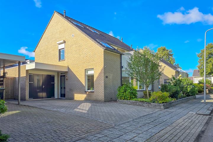 Photo of property De Taling 35, Almelo