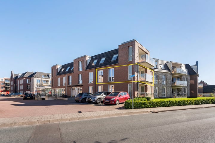 Photo of property De Veense Tuin 7, Roelofarendsveen