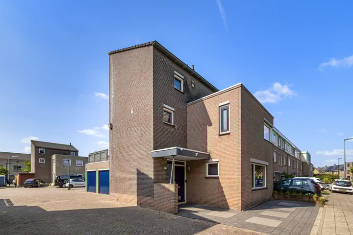 De Velden 63 in Schiedam