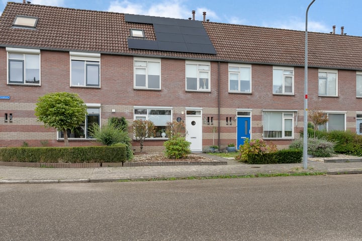 Photo of property De Veldhoen 4, Almelo