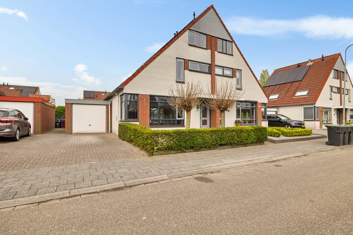 de Vennen 27 in Roden