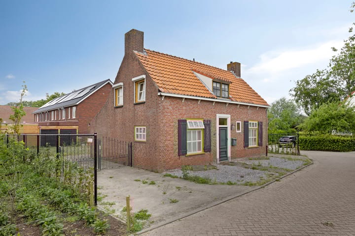 De Vier Uitersten 1 in Zevenbergschen Hoek