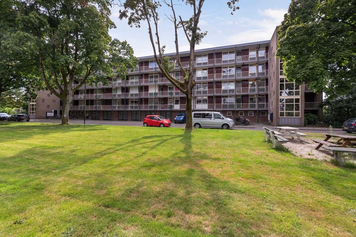 De Visserstraat 4 in Apeldoorn foto
