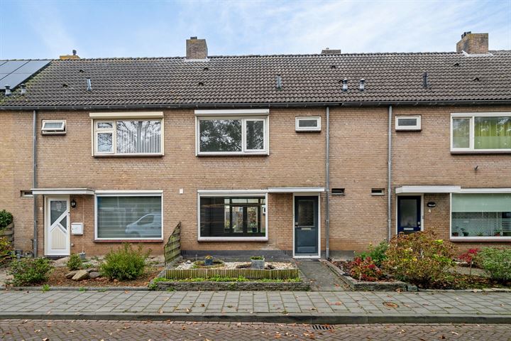 de Vriesstraat 6 in Dinteloord